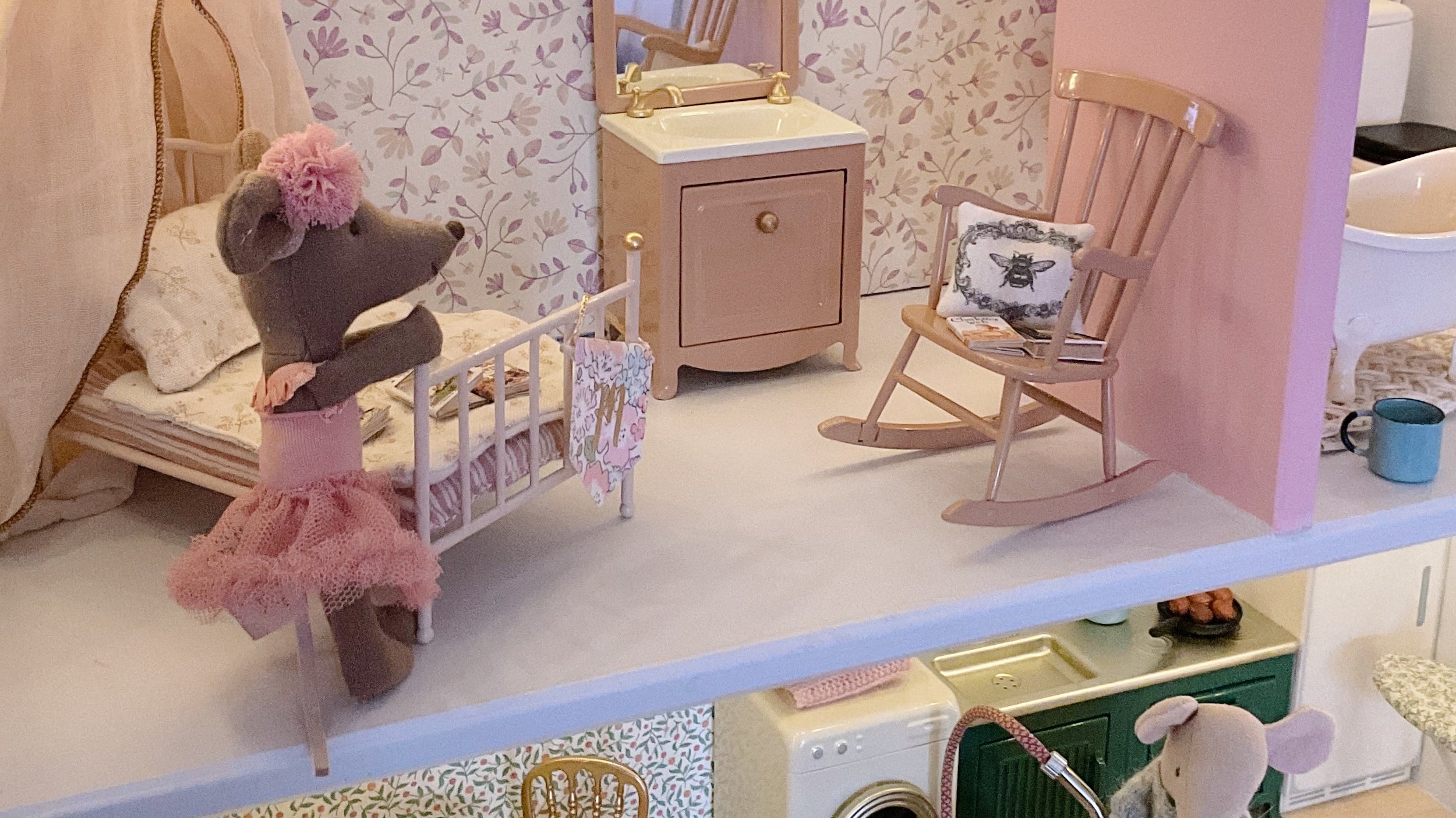 7 ways to get Hygge in your Maileg doll house