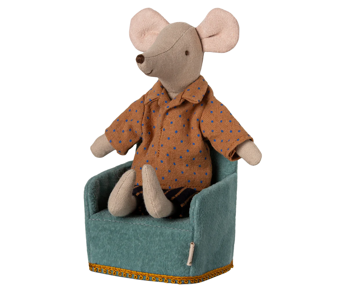 Maileg armchair blue with dad mouse
