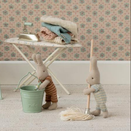 Maileg bucket and mop