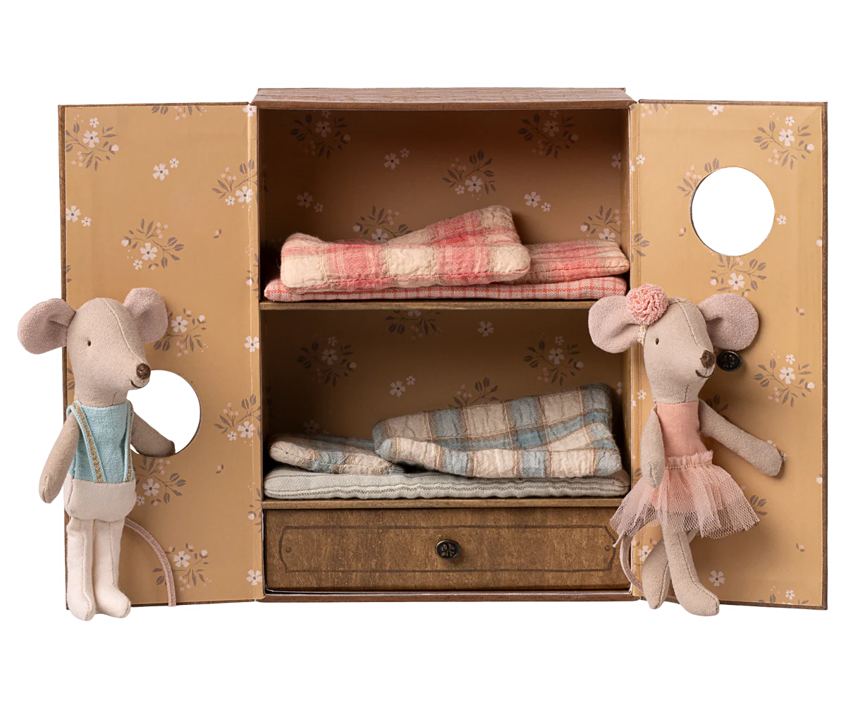 Maileg dance studio and ballet mice  inside sleeping area