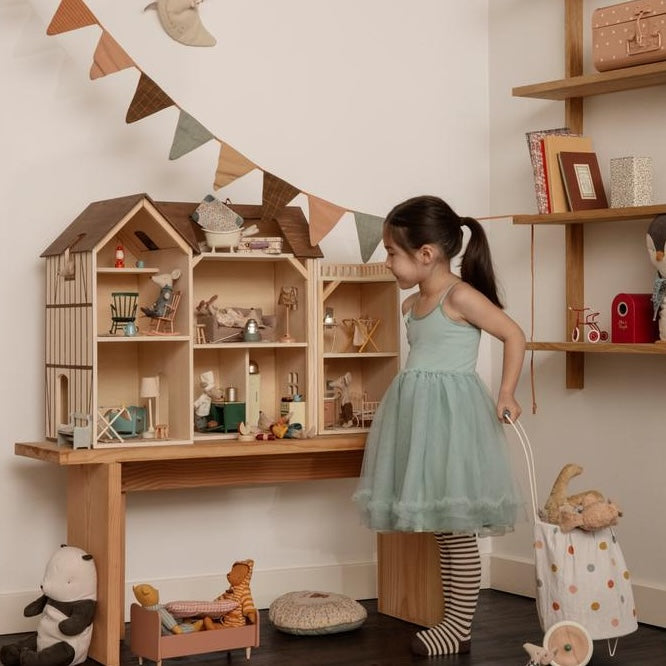 Maileg dolls house Mouse Hole Farmhouse