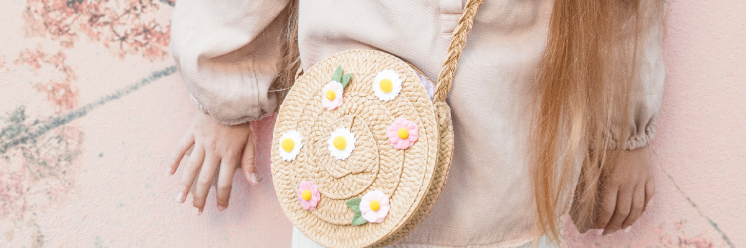 Rockahula kids hand bag made from rattan with flowers