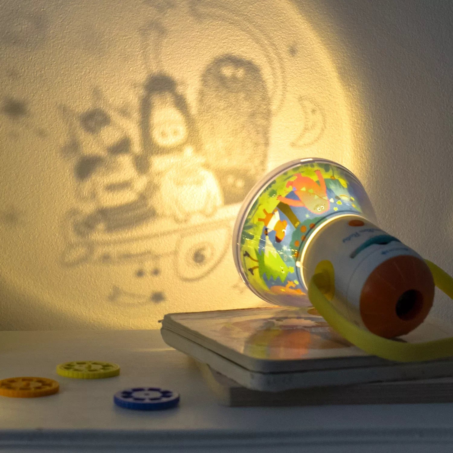 Moulin Roty story torches and projectors