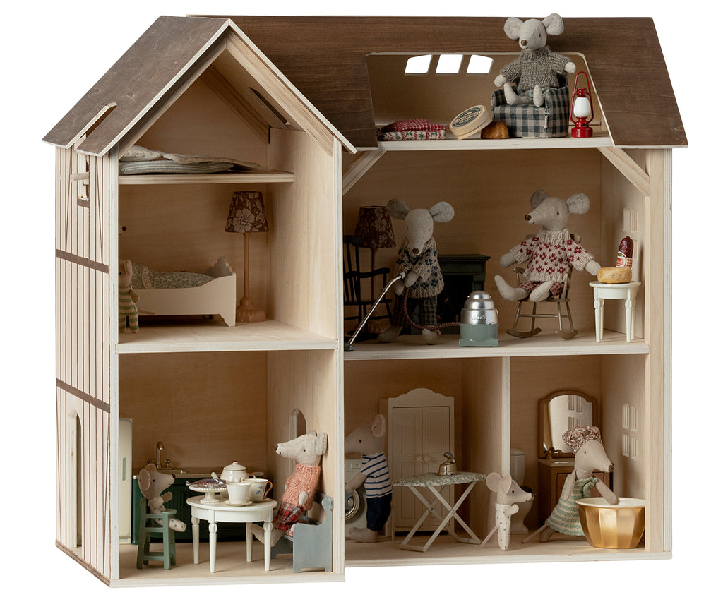 Maileg Dolls House: Mouse Hole Farmhouse