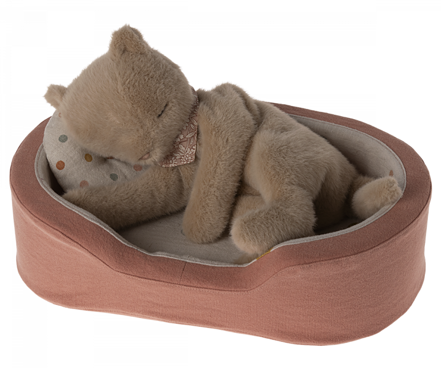 Maileg plush kitten in coral cosy bed
