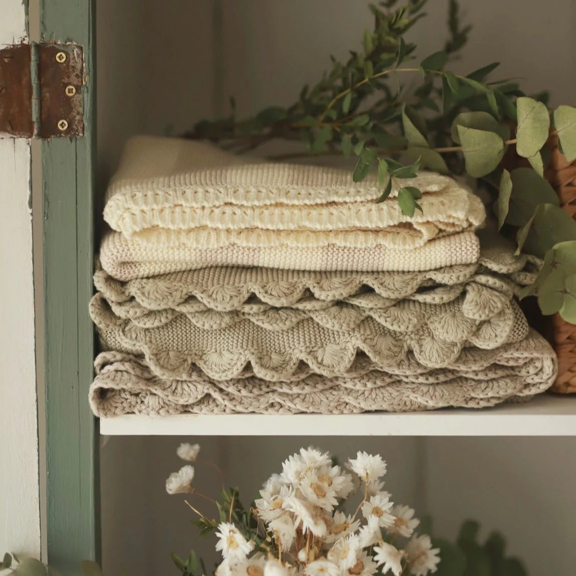 Avery Row Stripe Knit Scallop Blanket - Oat Melange