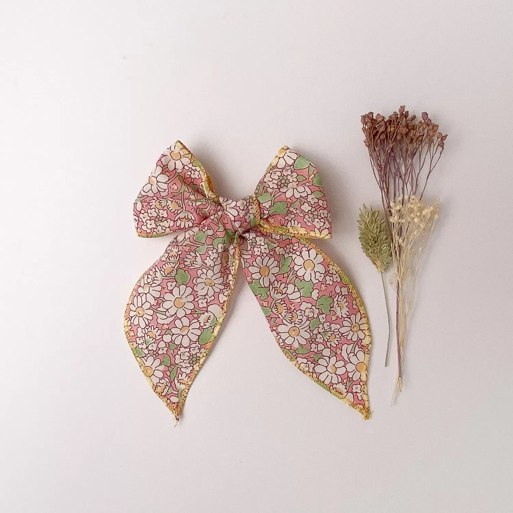 Runaround Retro Butterfly Bow - Liberty Alice in Pink