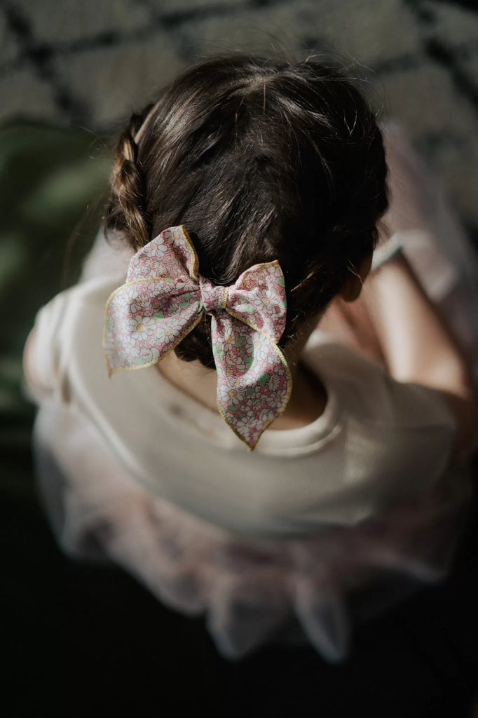 Runaround Retro Butterfly Bow - Liberty Alice in Pink