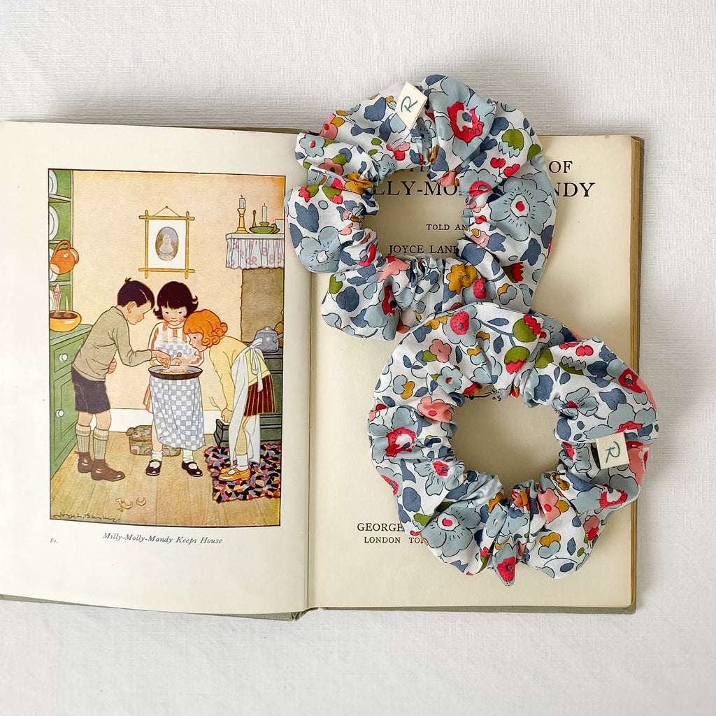 Runaround Retro Scrunchie, Liberty Betsy Blue
