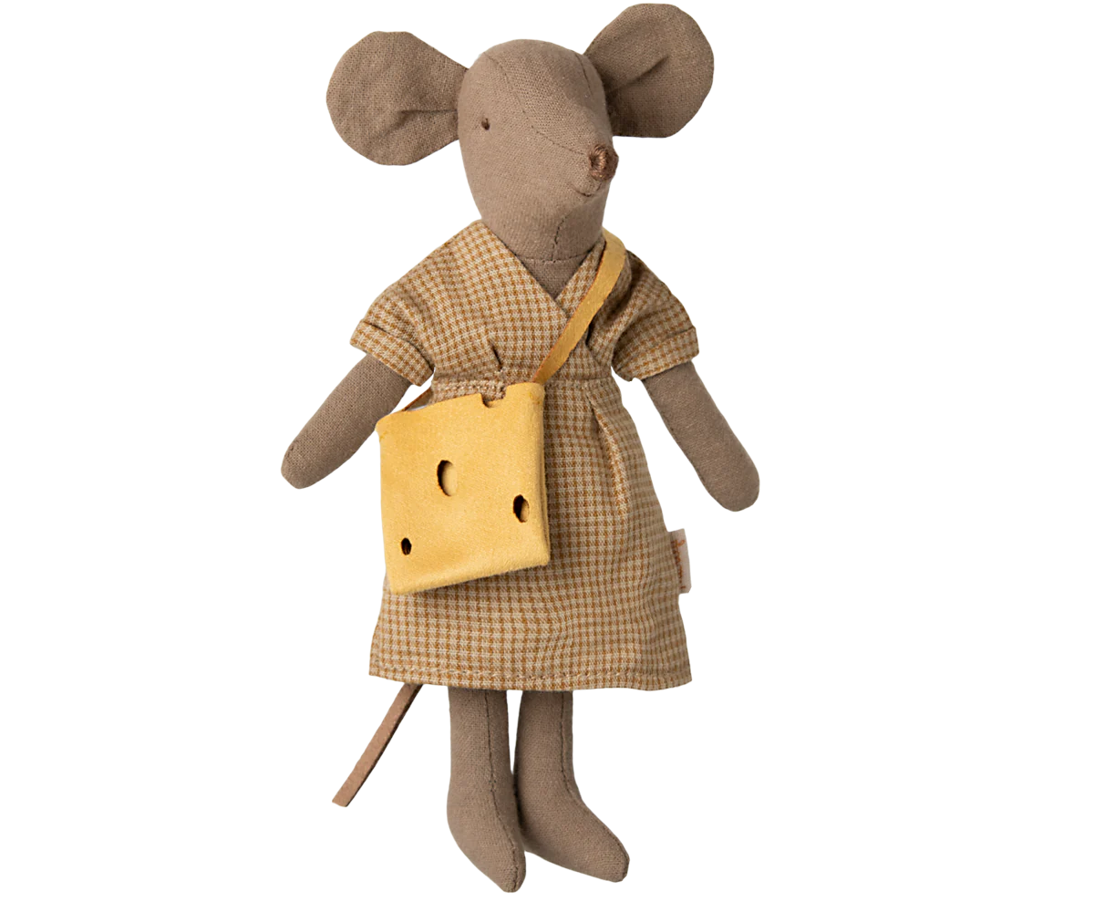 Maileg cheese bag and dress outfit mum mouse 