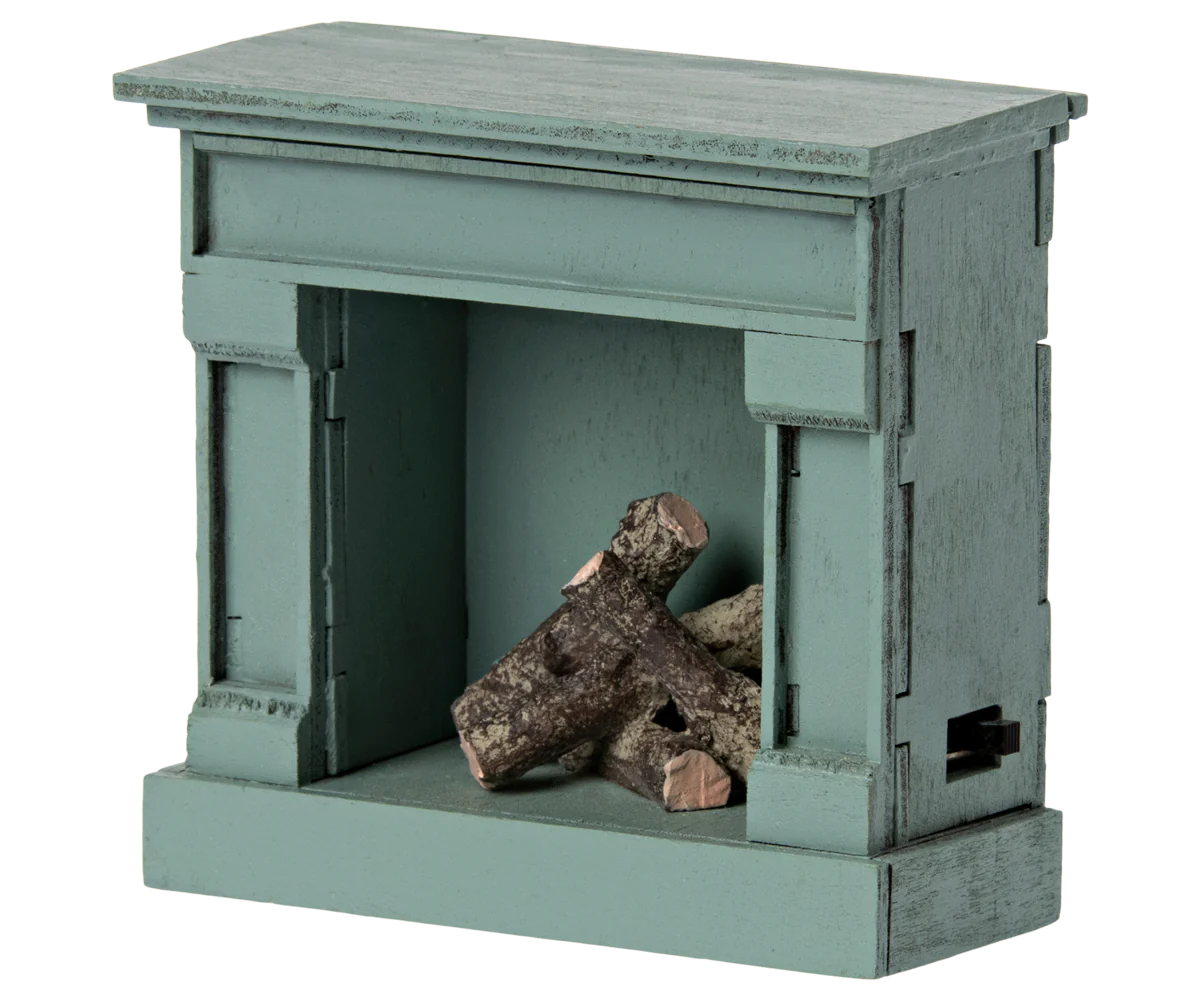 Maileg fireplace blue 