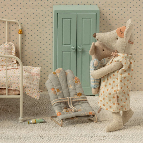Miniature MAILEG bedroom scene with stuffed MOUSE characters in a room.