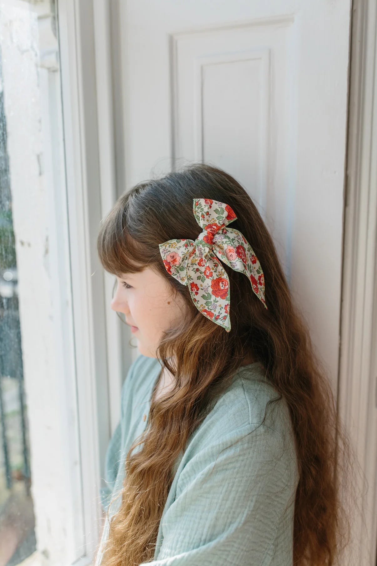 Runaround Retro Butterfly Bow - Liberty Felicite