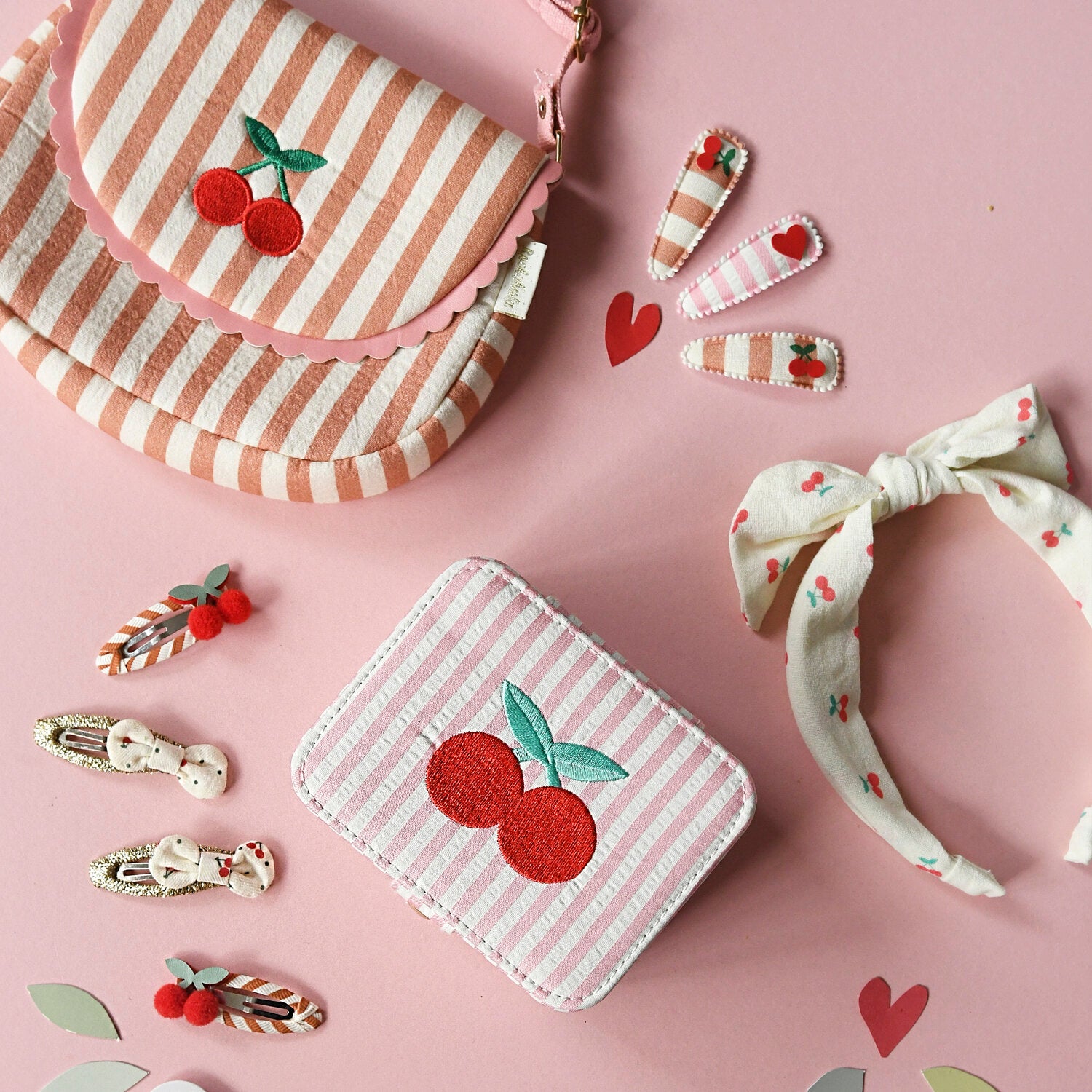 girls Jewellery Box and hair clips