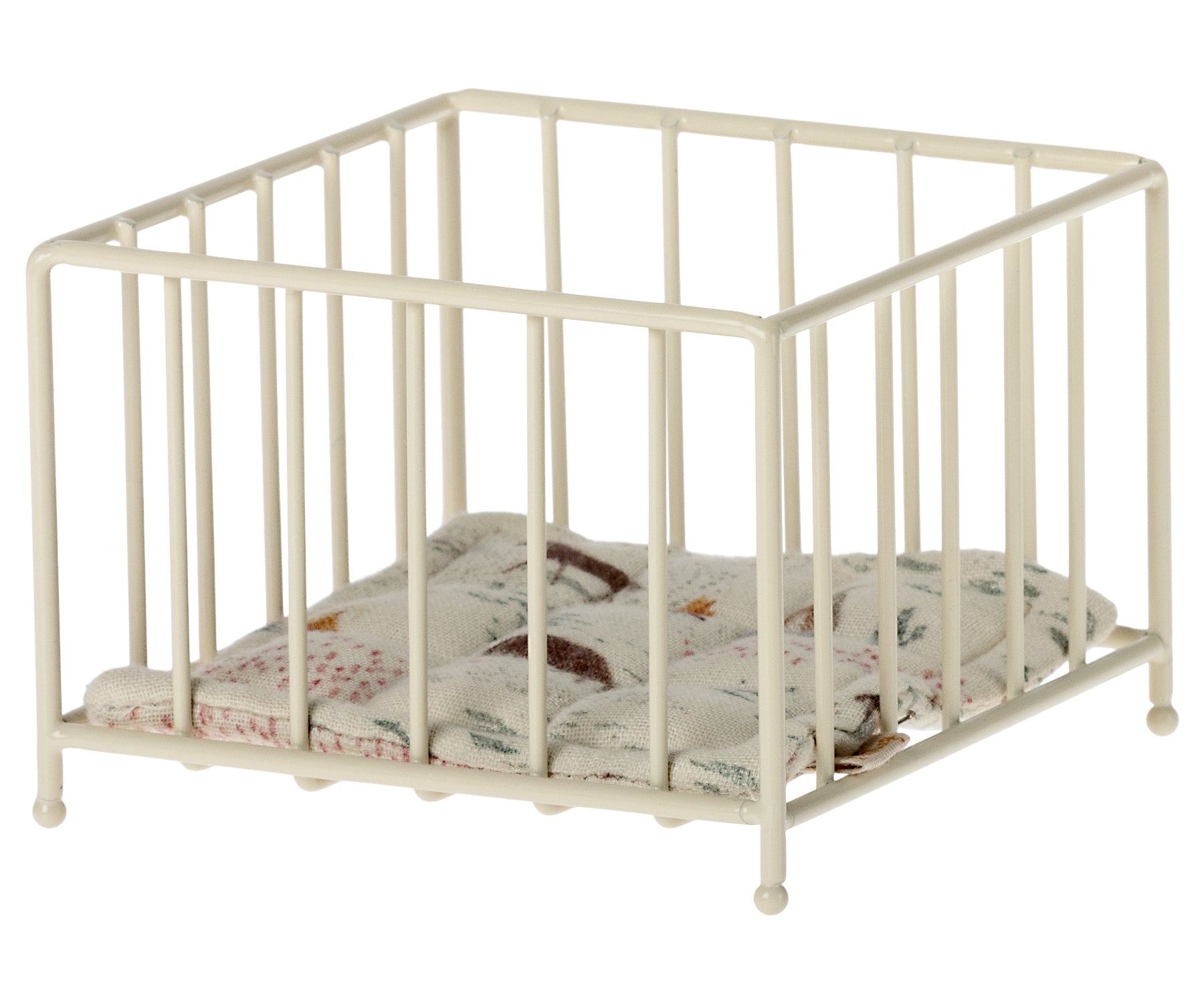 Maileg playpen, baby mice