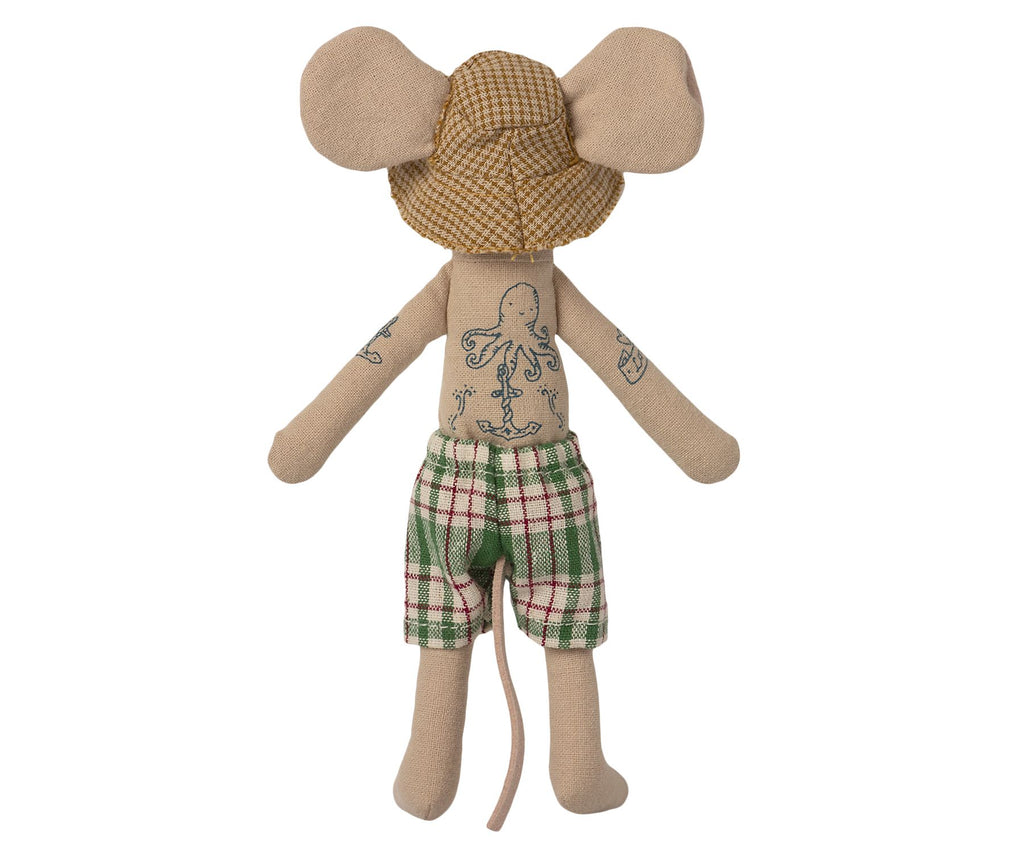 Maileg beach dad mouse with tattoos in beach hut